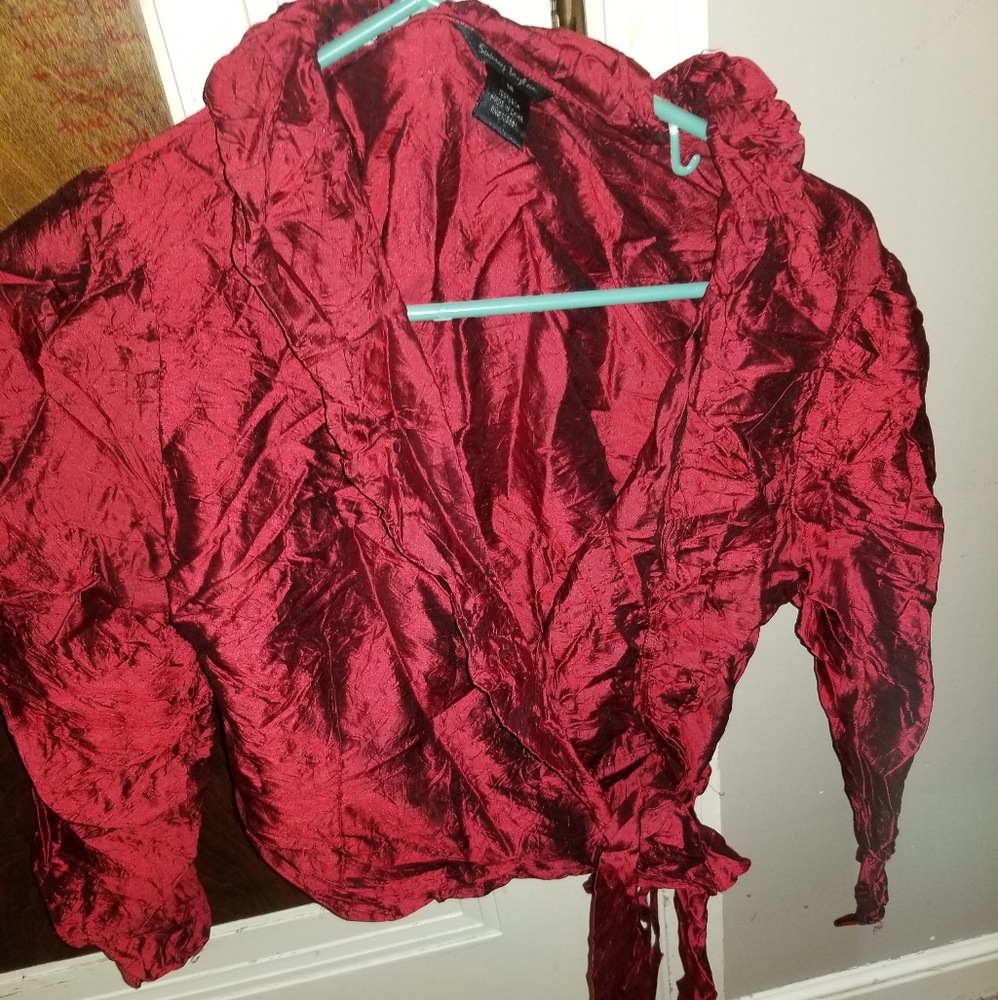 Red satin wrap ties on bottom top size 14